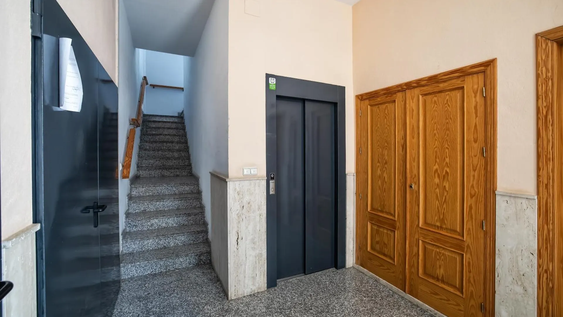 Kurtuba Suites Córdoba 0*,  España