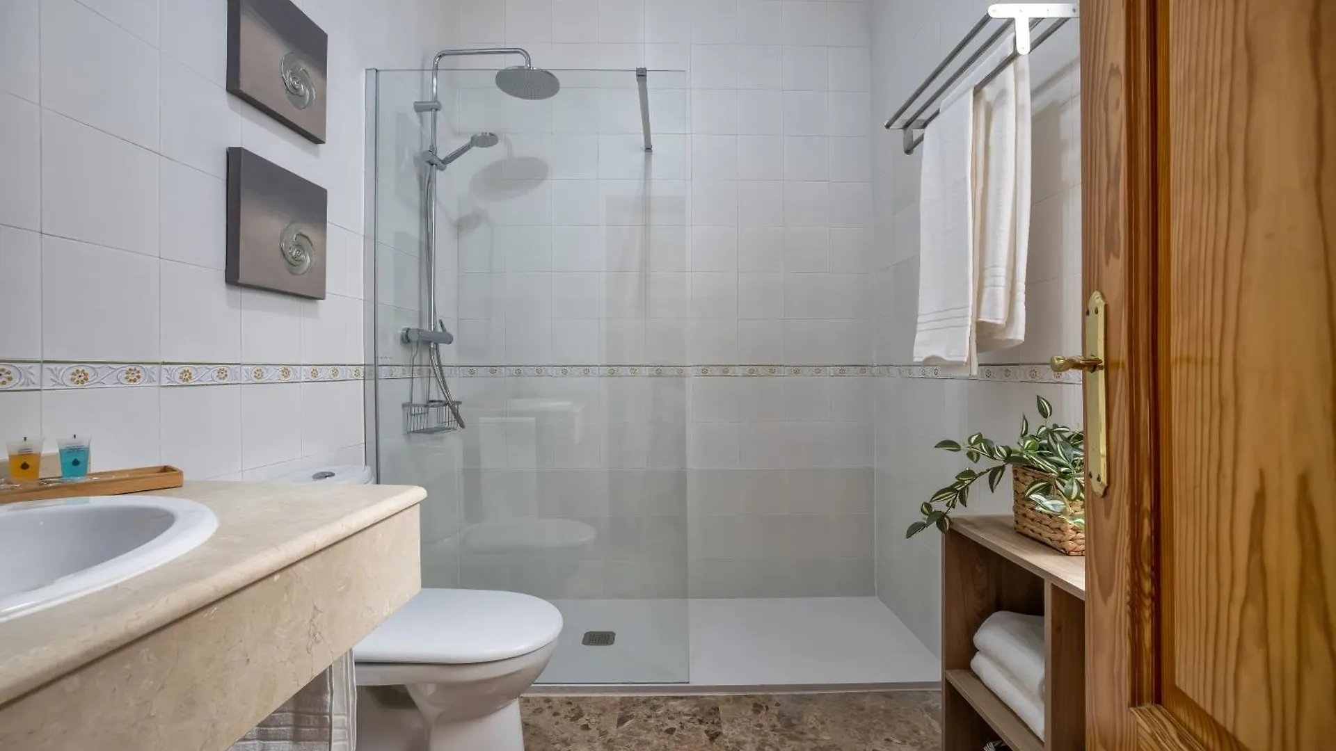 Apartamento Kurtuba Suites Córdoba