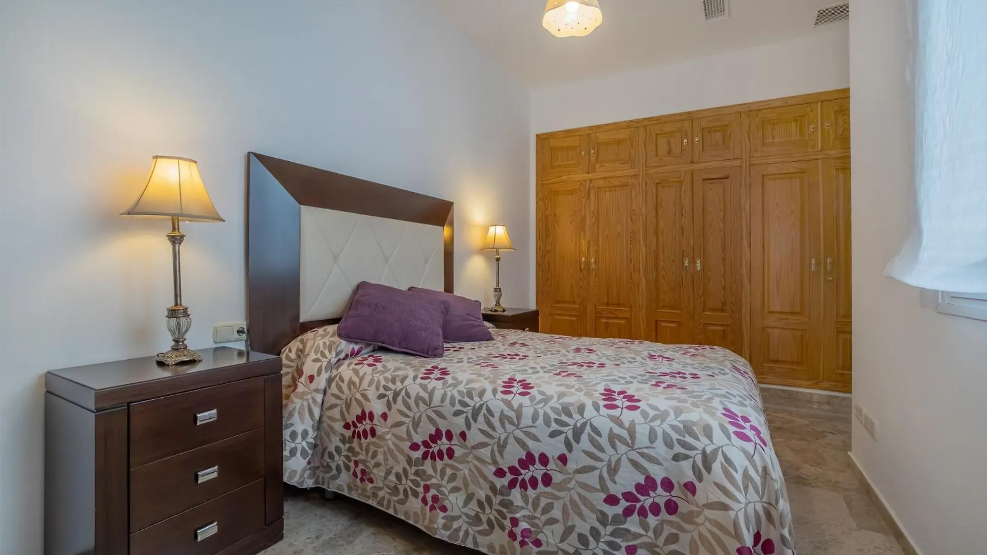 Apartamento Kurtuba Suites Córdoba